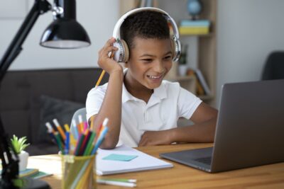 KIKI’S LANGUAGE ADVENTURE: PLAY- BASED VOCABULARY LEARNING FOR YOUNG MINDS